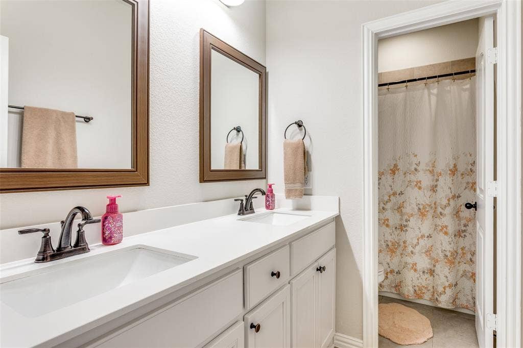 8624 Tucker Drive, Godley, TX 76044 8624 Tucker Drive, Godley, TX 76044