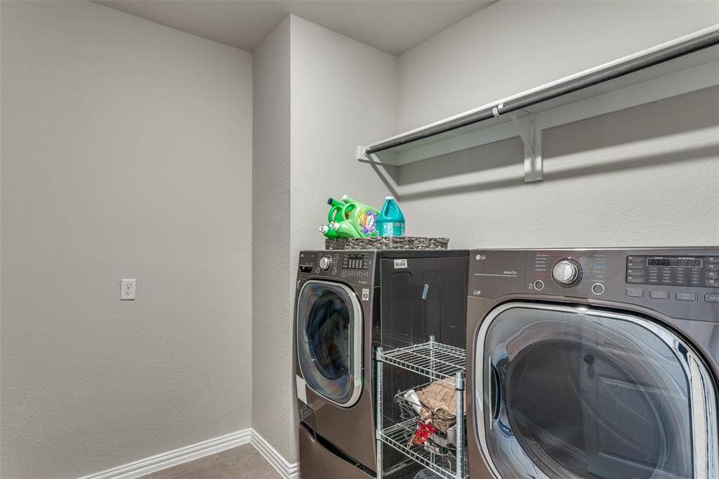 8624 Tucker Drive, Godley, TX 76044 8624 Tucker Drive, Godley, TX 76044