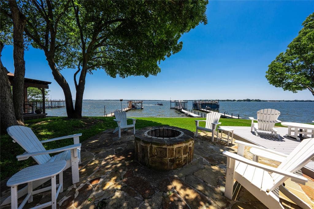 684 Enchanted Isles Drive, Mabank, TX 75156 684 Enchanted Isles Drive, Mabank, TX 75156