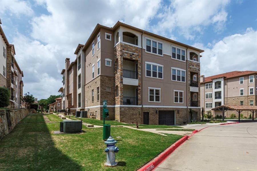 Property photo for 6631 Via Positano, #202, Irving, TX