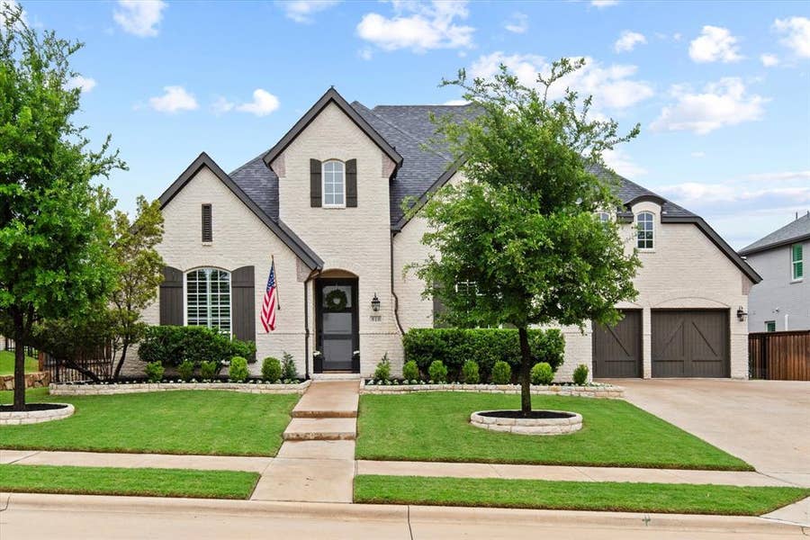 Property photo for 810 Biltmore Lane, Prosper, TX