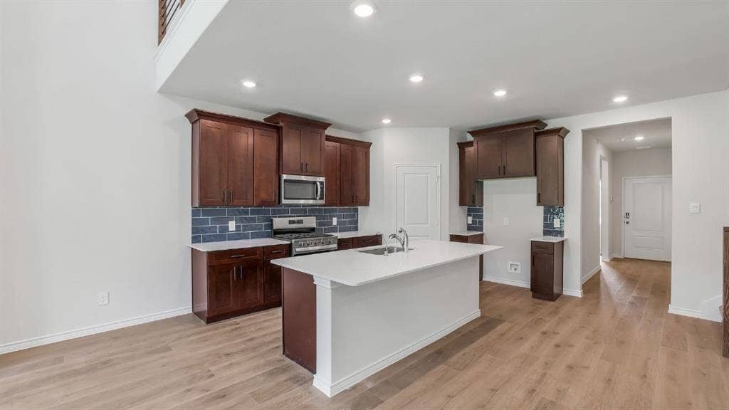 9400 Gossamer Street, McKinney, TX 75071 9400 Gossamer Street, McKinney, TX 75071