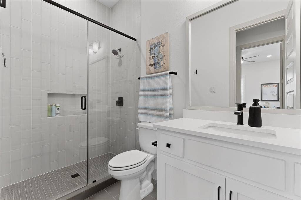 200 W Shetland Lane, Northlake, TX 76247 walk-in shower
