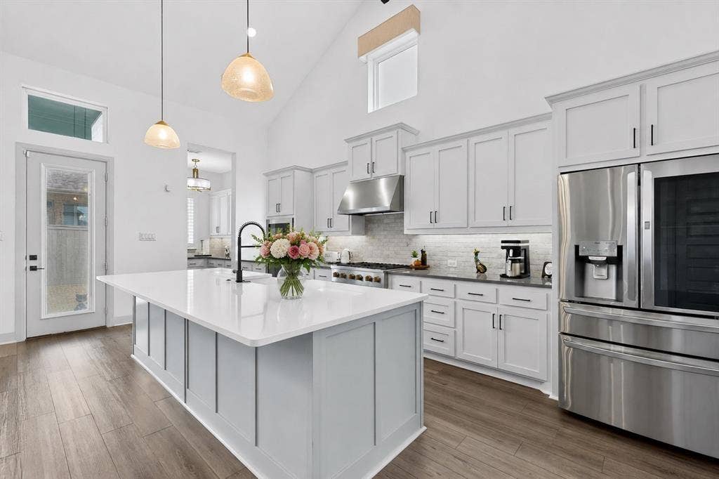 200 W Shetland Lane, Northlake, TX 76247 gas stove, stainless steel appliances and granite countertops