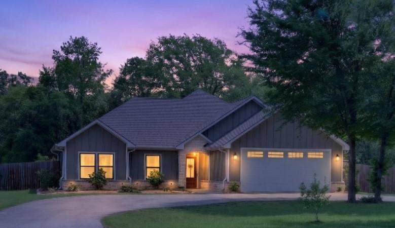 6371 Mill Run Road, Athens, TX 75751 Welcome HOME!