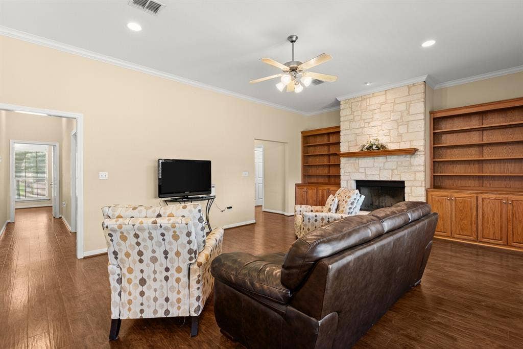713 Ver-Lo Drive, Lorena, TX 76655 713 Ver-Lo Drive, Lorena, TX 76655