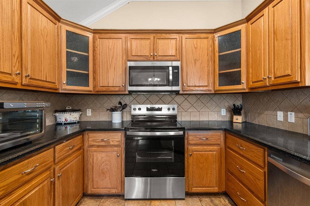 713 Ver-Lo Drive, Lorena, TX 76655 713 Ver-Lo Drive, Lorena, TX 76655