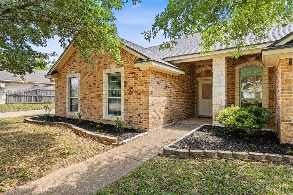 713 Ver-Lo Drive, Lorena, TX 76655 713 Ver-Lo Drive, Lorena, TX 76655