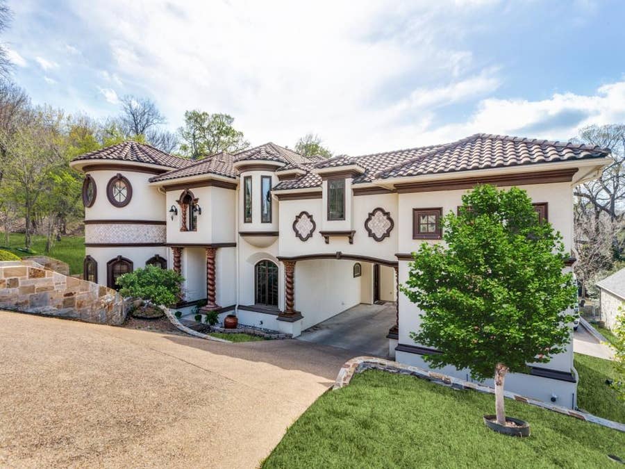Property photo for 1608 Rivercrest Court, Fort Worth, TX