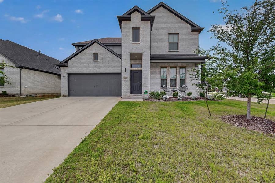 Property photo for 655 Southern Hills Drive, Red Oak, TX