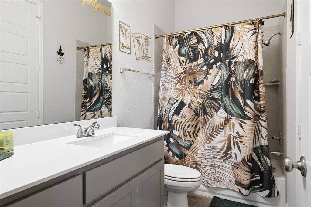 2434 Sibley Drive, Midlothian, TX 76065