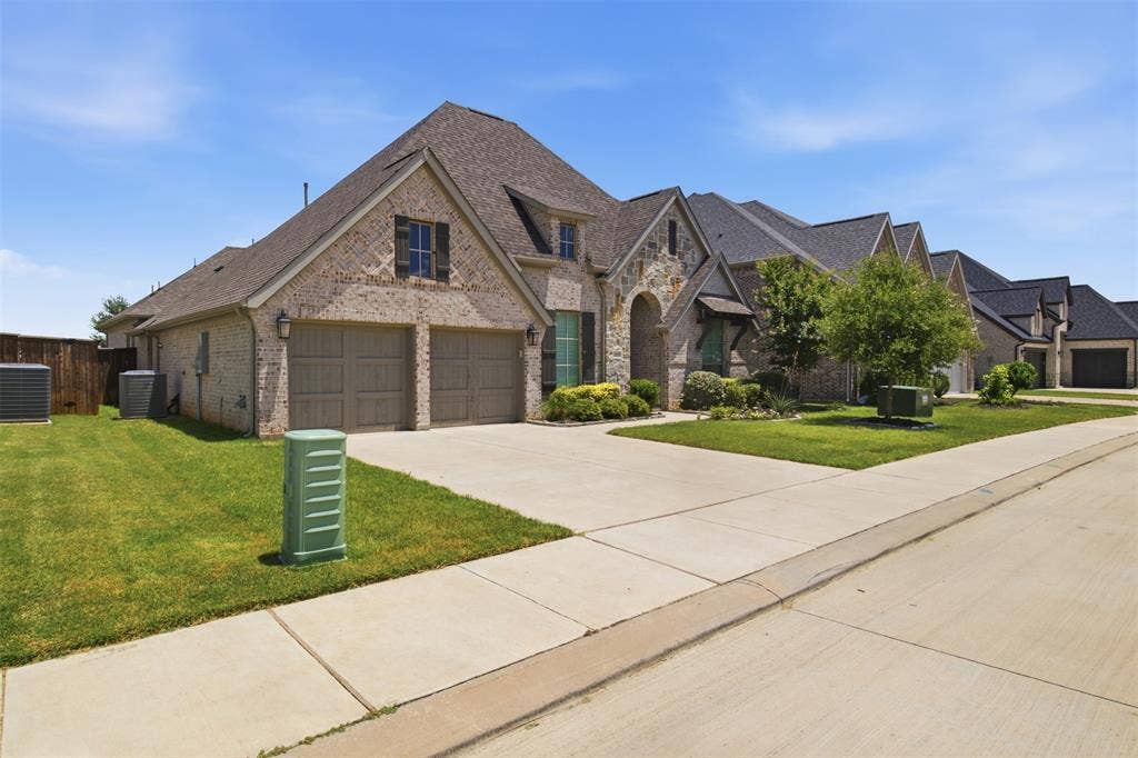 2434 Sibley Drive, Midlothian, TX 76065