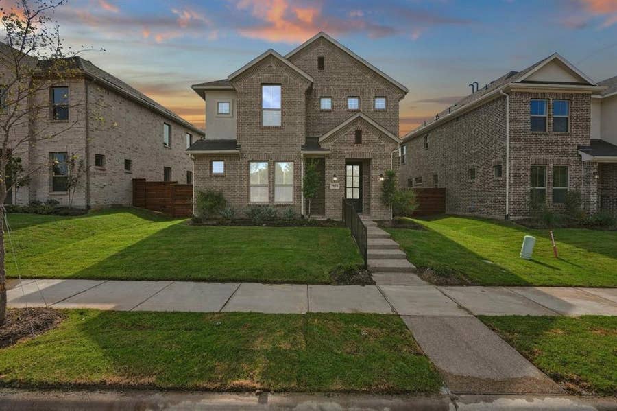 Property photo for 1624 Peridot Parkway, Mesquite, TX