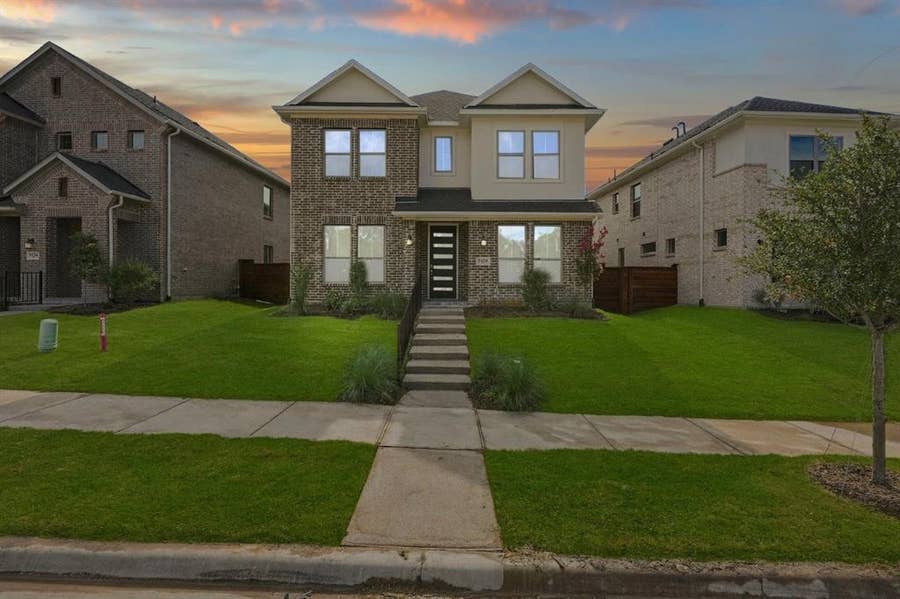 Property photo for 1628 Peridot Parkway, Mesquite, TX
