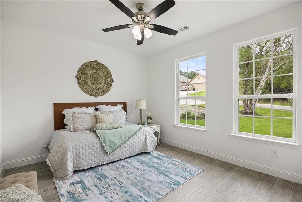2617 Creek Drive, Granbury, TX 76048 2617 Creek Drive, Granbury, TX 76048