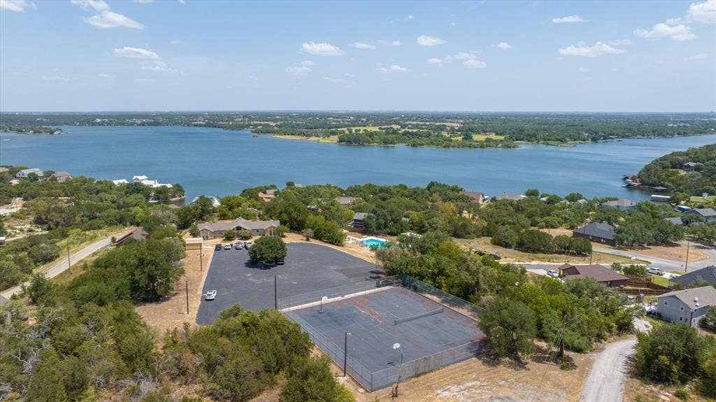 2617 Creek Drive, Granbury, TX 76048 2617 Creek Drive, Granbury, TX 76048