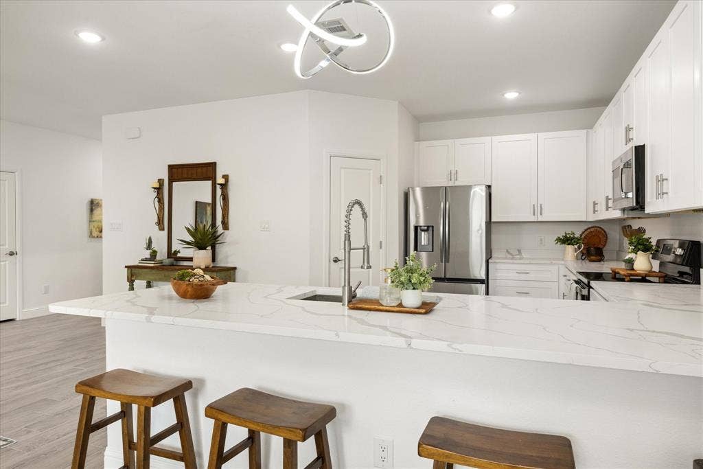 2617 Creek Drive, Granbury, TX 76048 2617 Creek Drive, Granbury, TX 76048