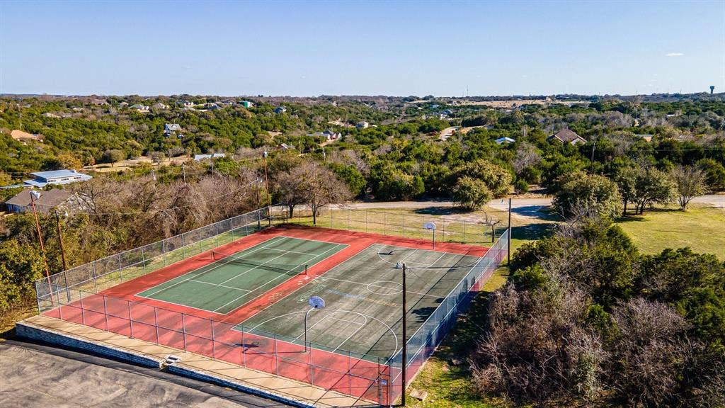 2617 Creek Drive, Granbury, TX 76048 2617 Creek Drive, Granbury, TX 76048