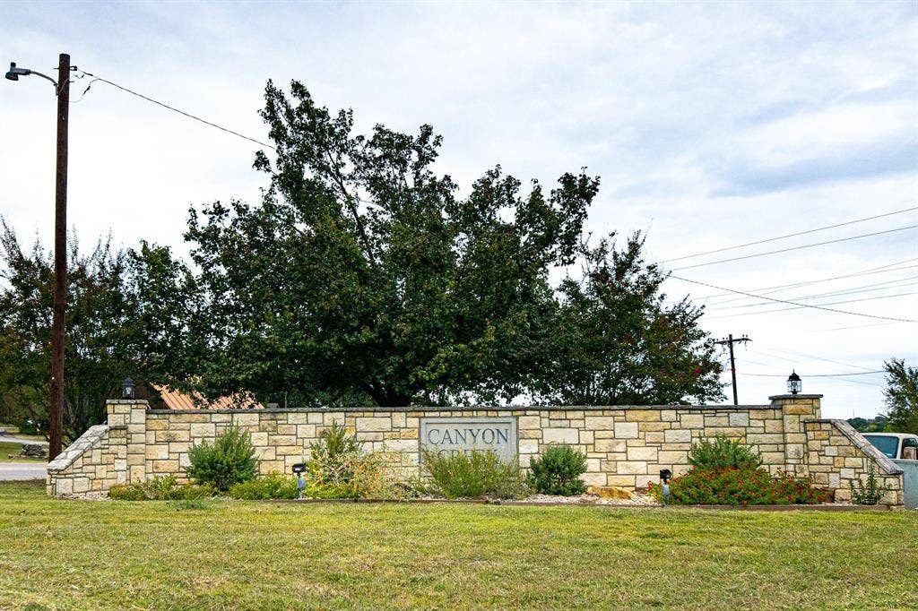 2617 Creek Drive, Granbury, TX 76048 2617 Creek Drive, Granbury, TX 76048