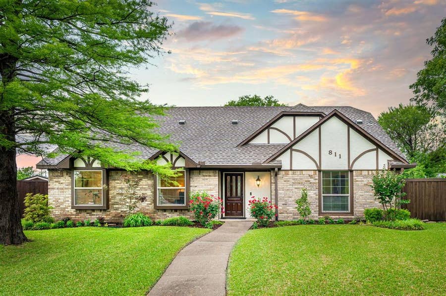 Property photo for 811 W Concord Lane, Allen, TX
