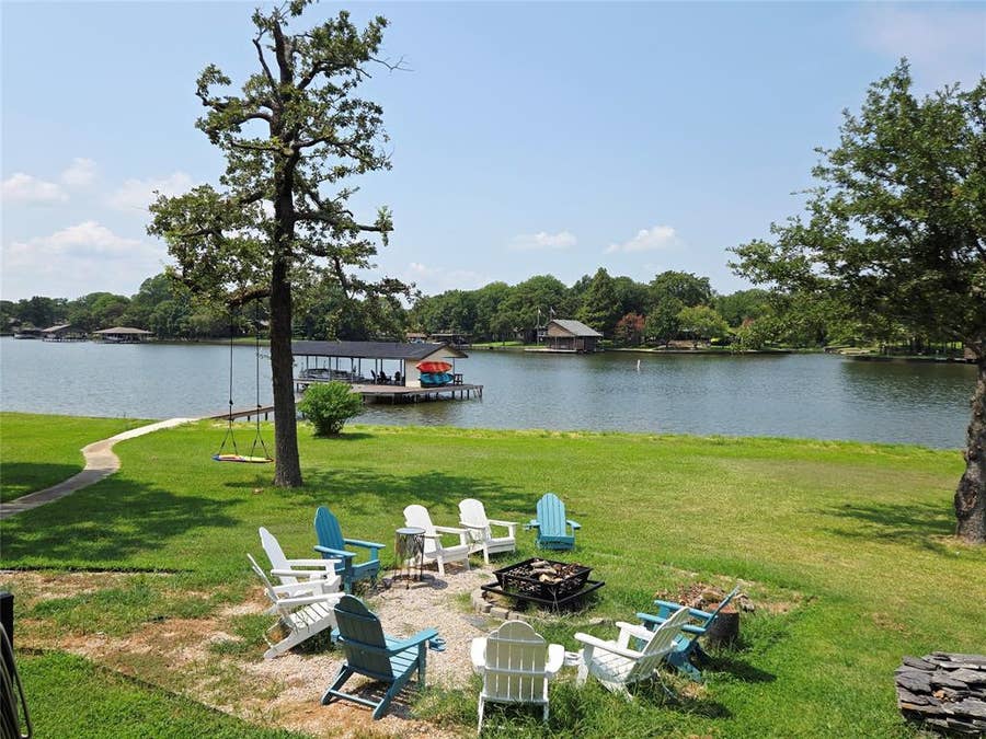 Property photo for 106 Lynne Street, Mabank, TX