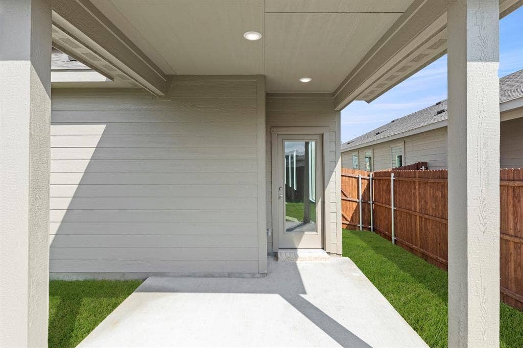 1702 Potomac Lane, Blue Ridge, TX 75424 25. 1702 Potomac - Patio