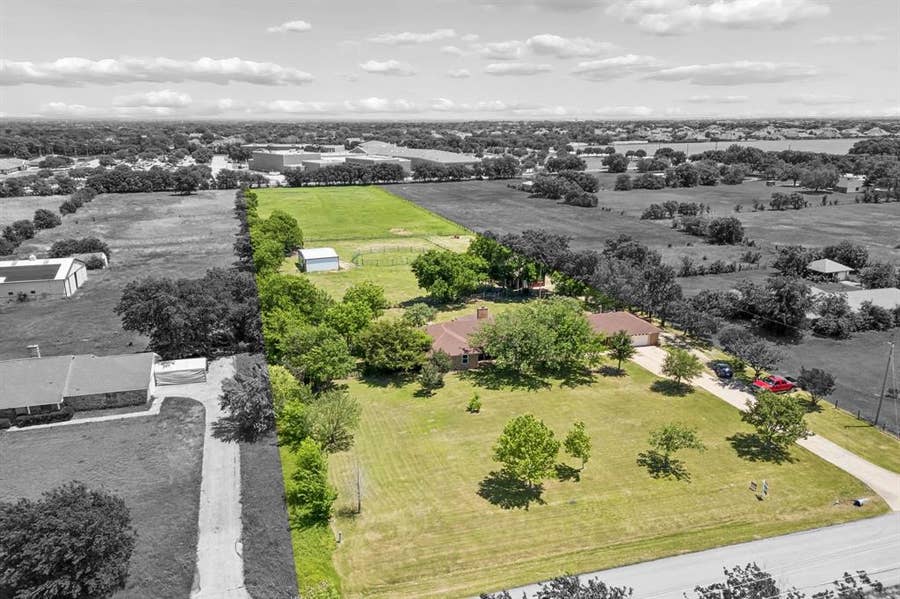 Property photo for 1300 Rock Ridge Road, Lucas, TX