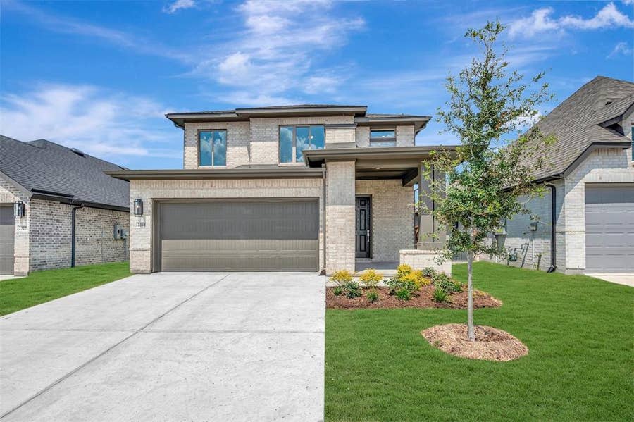 Property photo for 2331 Clearwater Way, Royse City, TX