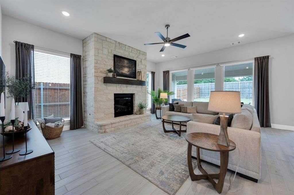 922 Cardinal Drive, Midlothian, TX 76065 Gorgeous floor ceiling fireplace
