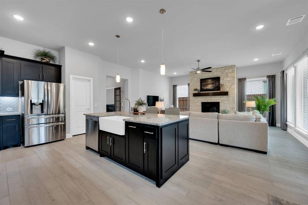 922 Cardinal Drive, Midlothian, TX 76065 Great for hosting family and friends