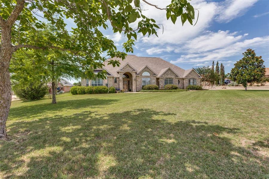 Property photo for 2640 Skinner Road, Midlothian, TX