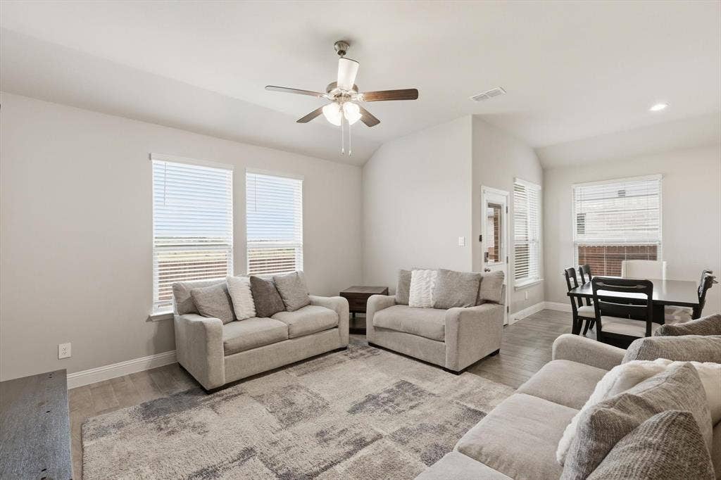 3021 Lionsgate Drive, Argyle, TX 76226