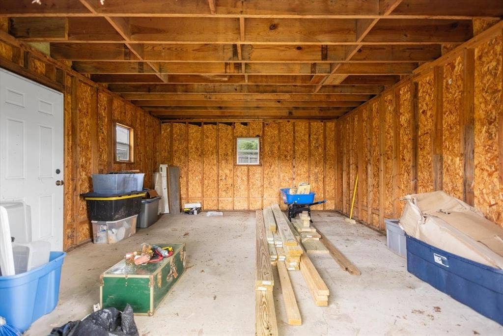 701 Georgia Street, Lindale, TX 75771 Downstairs