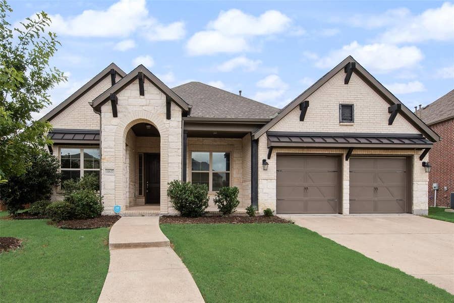 Property photo for 11627 Alejandra Lane, Frisco, TX
