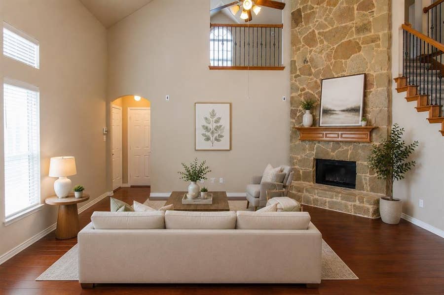 Property photo for 1013 Shearwater Lane, Garland, TX