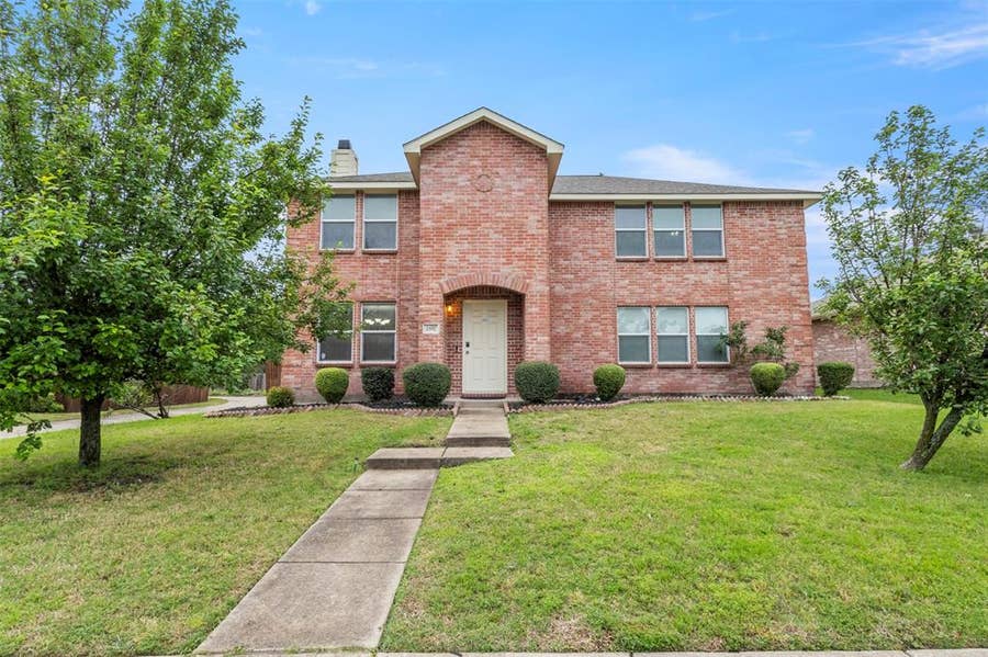 Property photo for 2817 Lake Terrace Drive, Wylie, TX