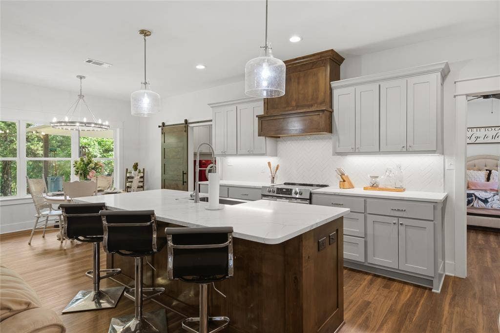 7600 County Road 1500, Athens, TX 75751 7600 County Road 1500, Athens, TX 75751