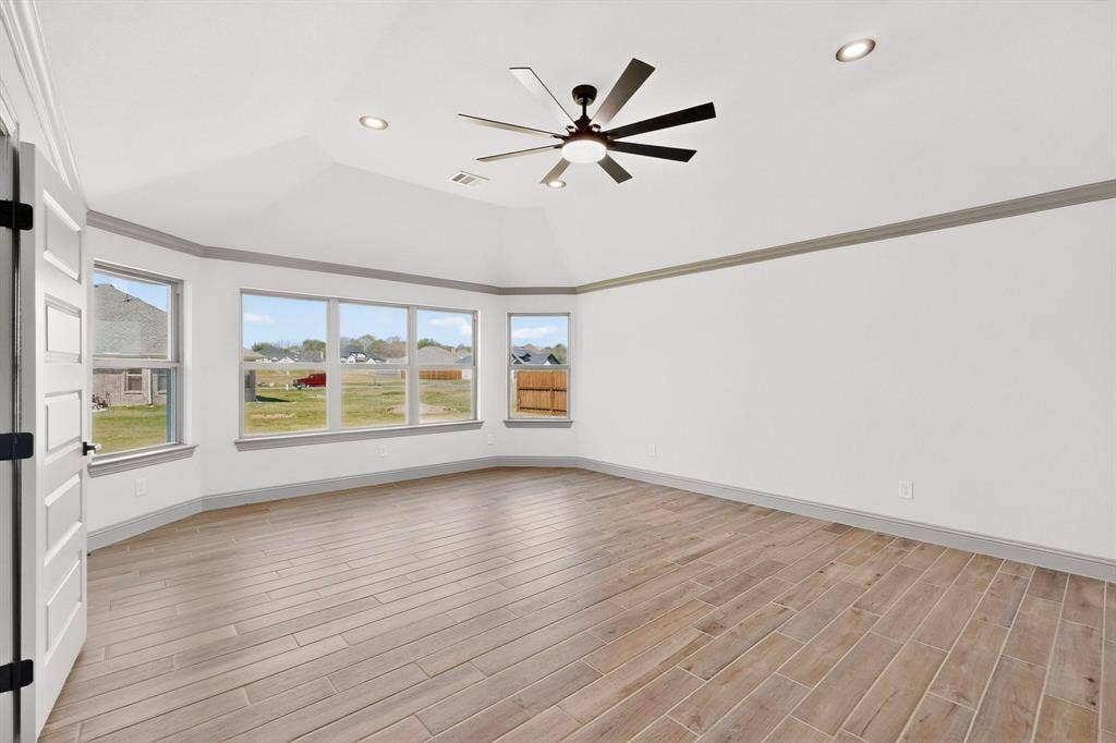 906 Maxine Drive, Athens, TX 75751 906 Maxine Drive, Athens, TX 75751