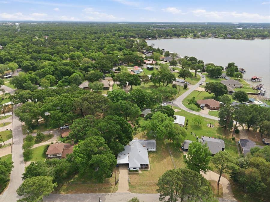 Property photo for 157 Ocean Drive, Gun Barrel City, TX