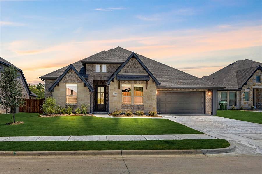 Property photo for 107 Walnut Way, Balch Springs, TX