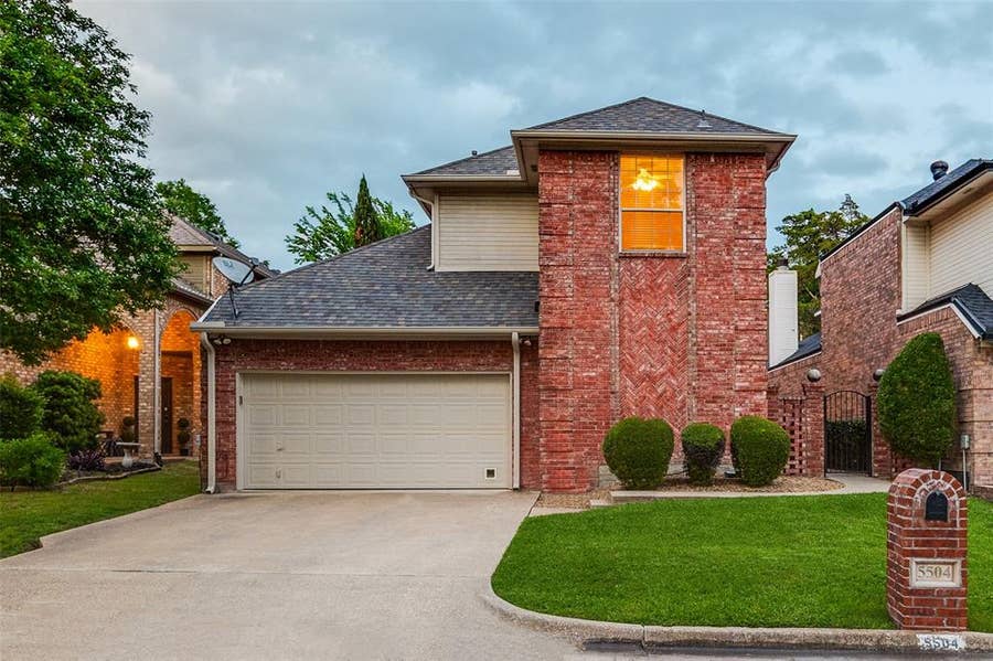 Property photo for 5504 Challenger Court, Rockwall, TX