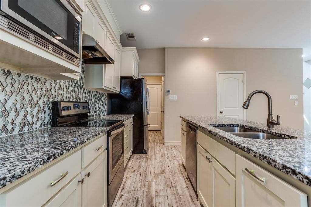336 Austin Avenue, Wylie, TX 75098 336 Austin Avenue, Wylie, TX 75098