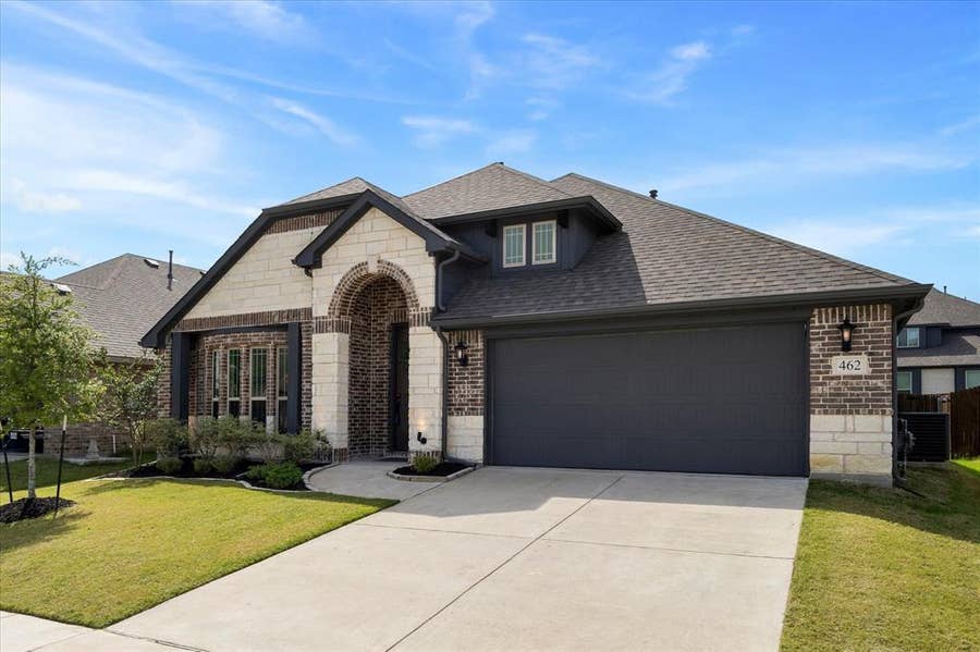 Property photo for 462 W Autumn Hill Bluff, Lavon, TX