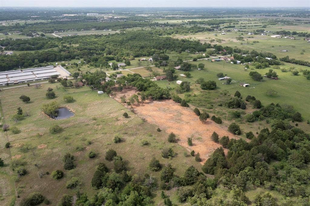 6060 County Road 166, Kaufman, TX 75142 6060 County Road 166, Kaufman, TX 75142