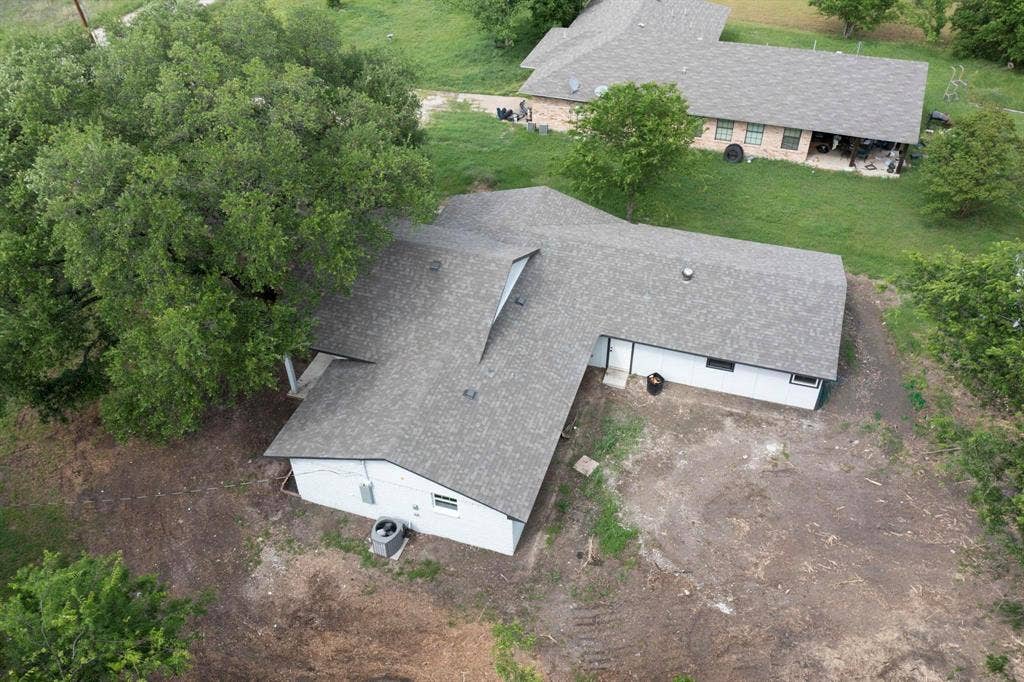 6060 County Road 166, Kaufman, TX 75142 Room to grow