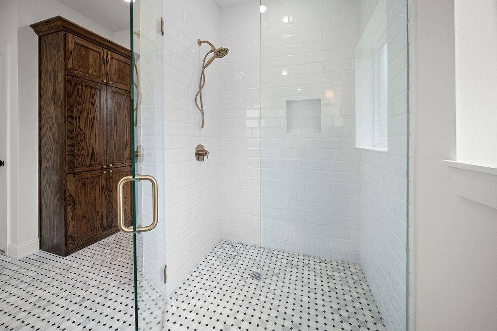 4628 Flat Creek Cove, Tyler, TX 75703 4628 Flat Creek Cove, Tyler, TX 75703