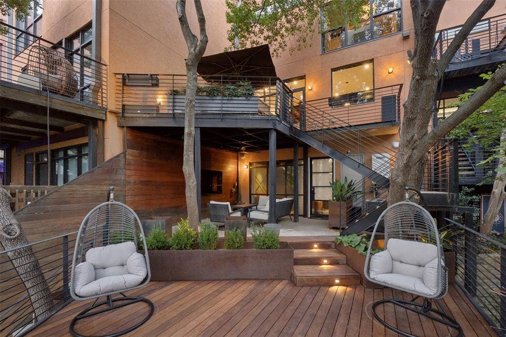 2911 Magnolia Hill Court, Dallas, TX 75201 Lower Deck