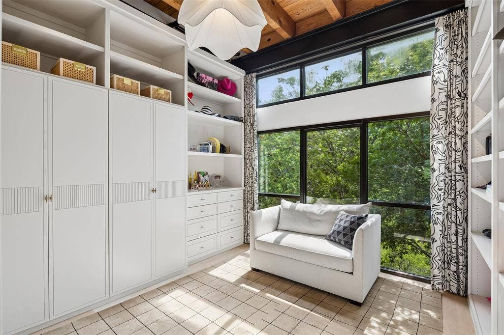 2911 Magnolia Hill Court, Dallas, TX 75201 Office/Custom Closet, Hers