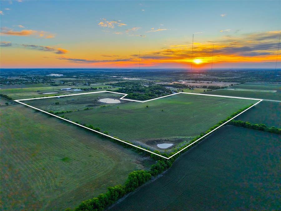 Property photo for UNK Valley Road, Moody, TX