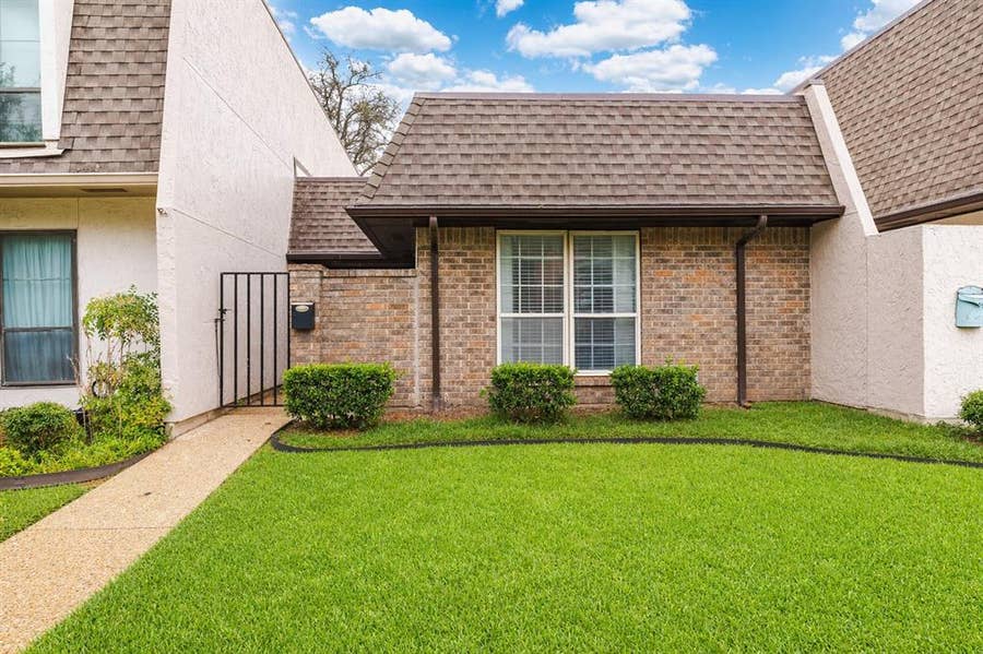 Property photo for 9142 Emberglow Lane, Dallas, TX
